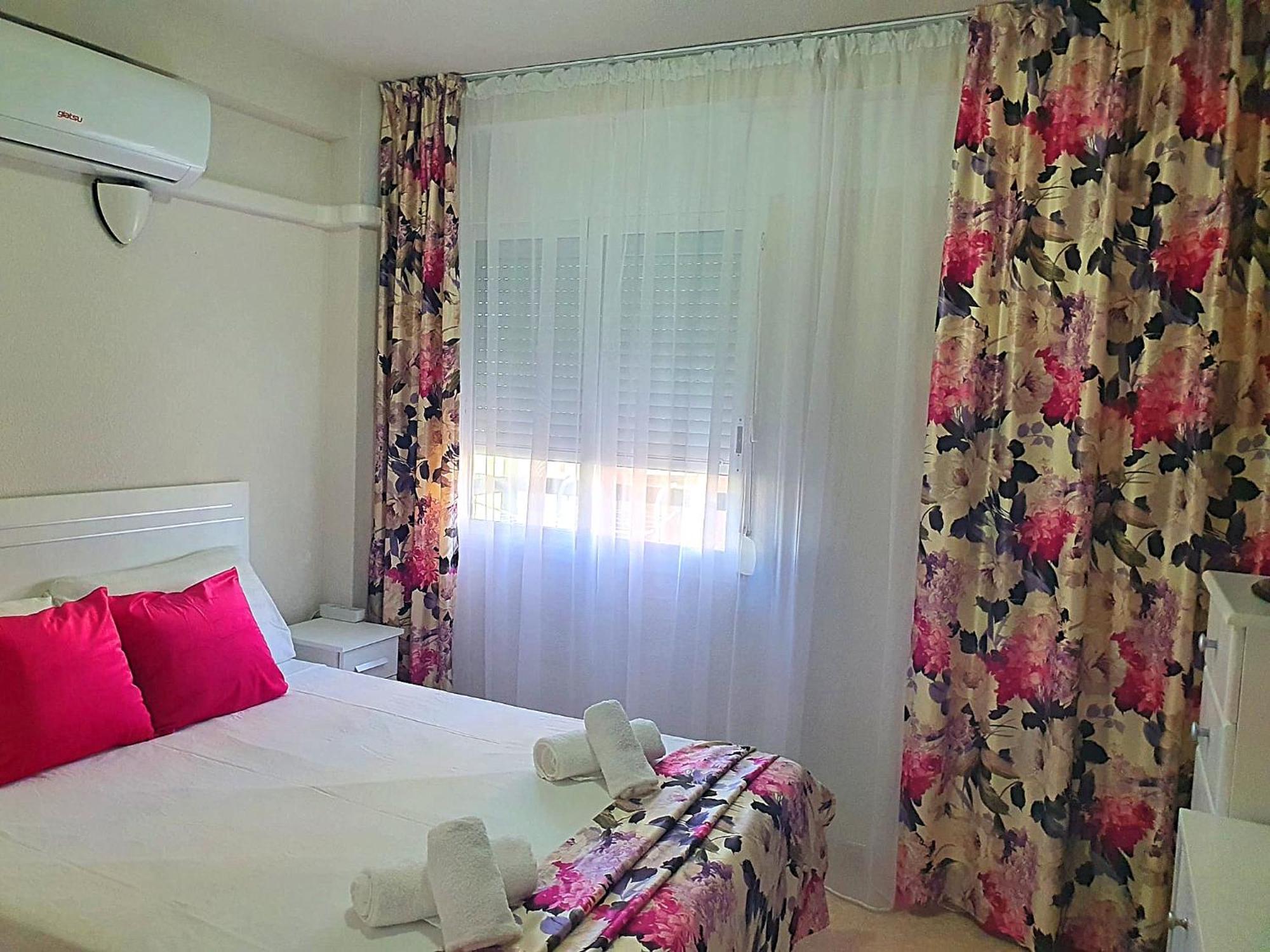 Three Bedrooms Apart In Benidorm Near Beach And Strip Luaran gambar